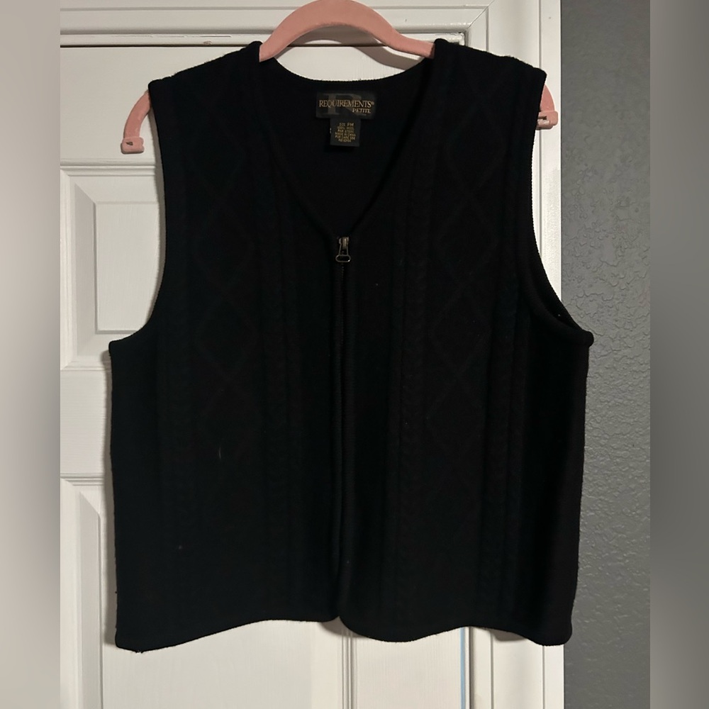 Requirements Black 100% Wool Vest